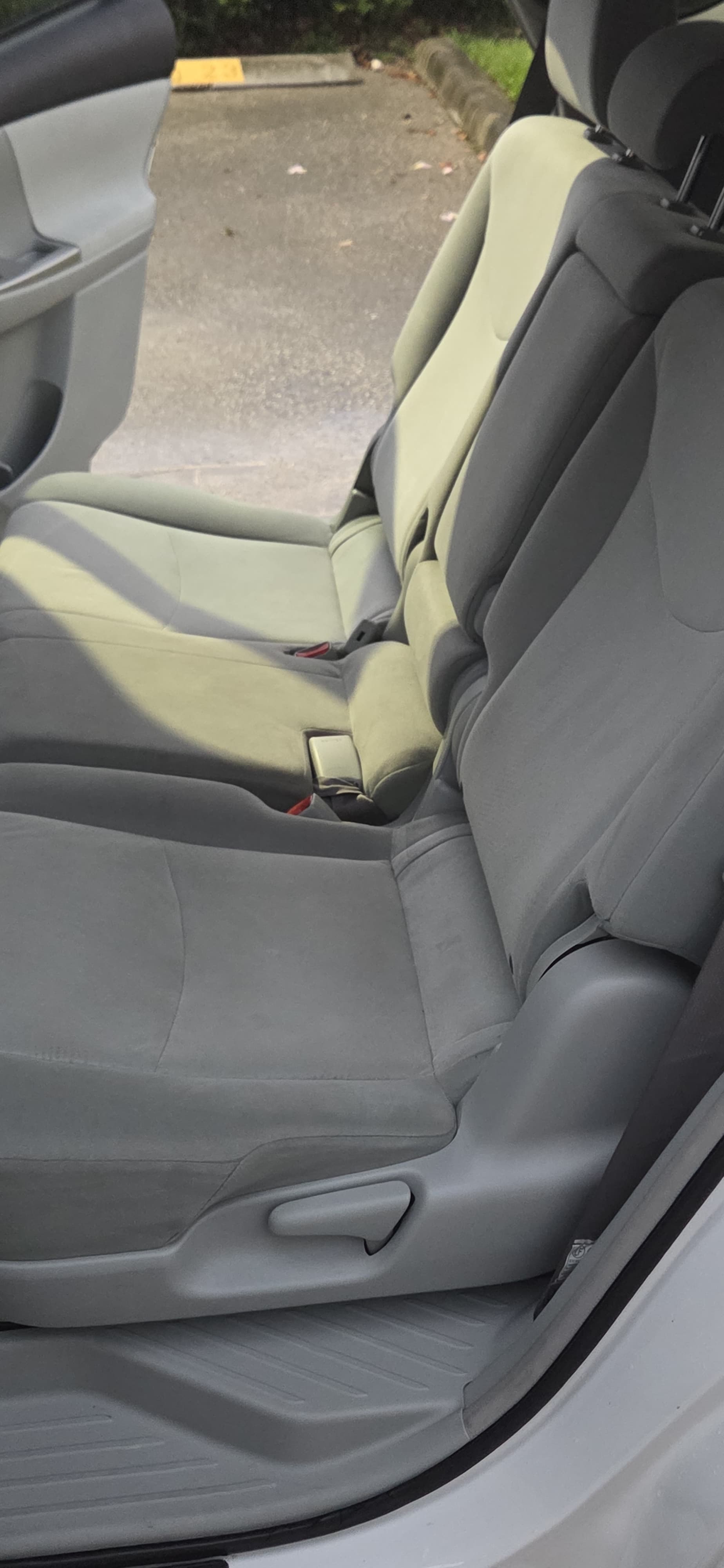 Used 2012 Toyota Prius V Two FWD image 15