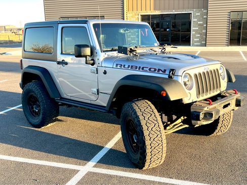 Used 2015 Jeep Wrangler Rubicon image 4