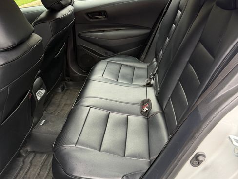 Used 2025 Toyota Corolla LE FWD image 14