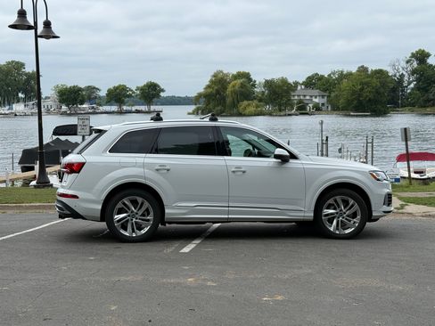 Used 2022 Audi Q7 3.0T Premium Plus w/ Premium Plus Package AWD/4WD image 1