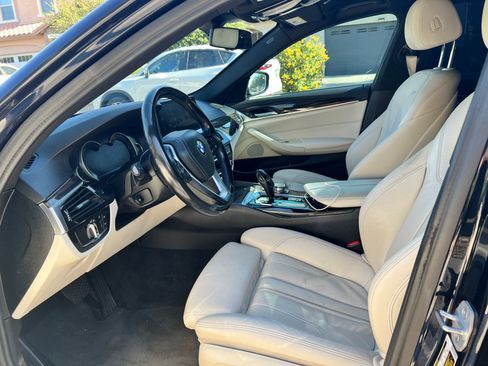 Used 2019 BMW 530i RWD image 6
