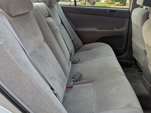 Used 2003 Toyota Camry LE FWD image 21