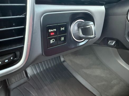 Used 2021 Porsche Cayenne GTS image 18