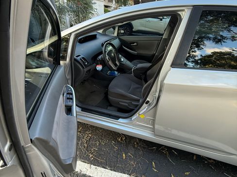 Used 2011 Toyota Prius Two image 4