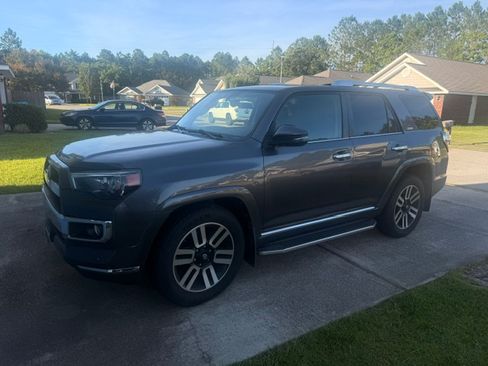 Used 2015 Toyota 4Runner Limited RWD image 2