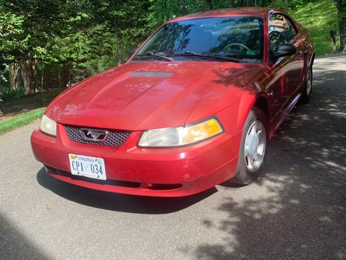 Used 2000 Ford Mustang Coupe RWD image 5