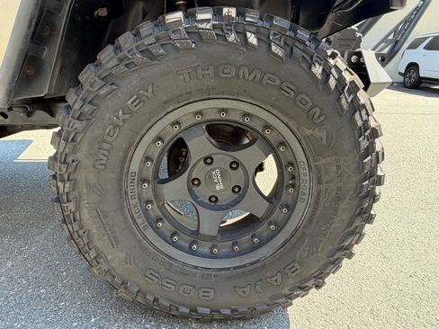 Used 2006 Jeep Wrangler Unlimited Rubicon AWD/4WD image 18