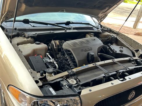 Used 2005 Buick Le Sabre Limited w/ Celebration Edition Package image 5