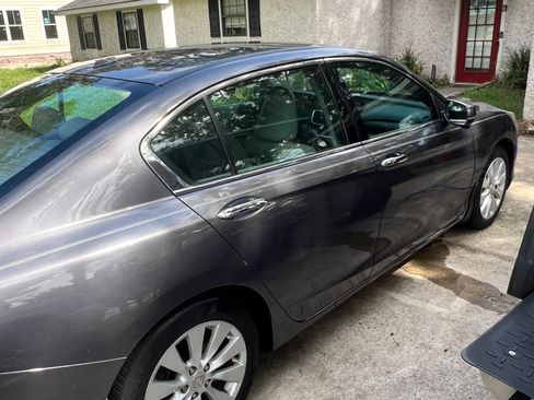 Used 2014 Honda Accord Touring image 6