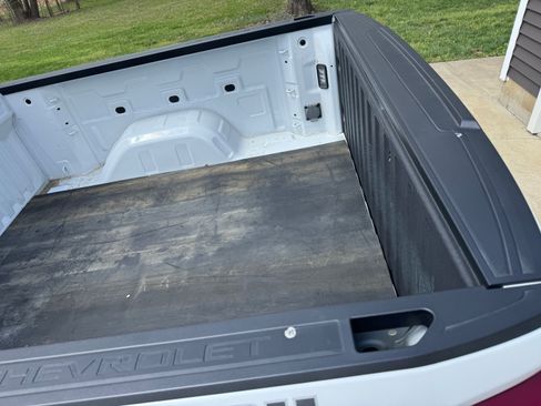 Used 2024 Chevrolet Silverado 1500 Custom Trail Boss w/ Turbomax Blackout Package image 4