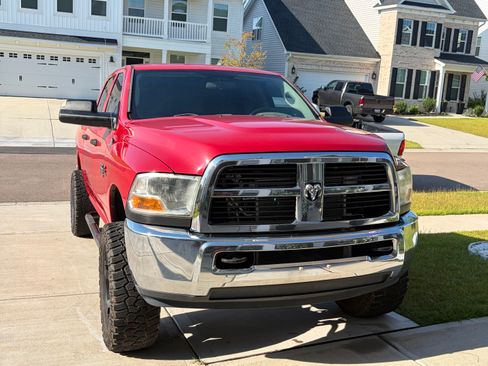 Used 2010 Dodge Ram 2500 Truck ST w/ ST Popular Equipment Group AWD/4WD image 4