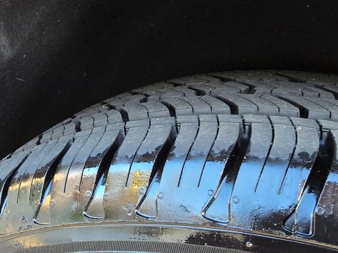 Used 2015 Ford Edge SEL w/ Equipment Group 201A image 30