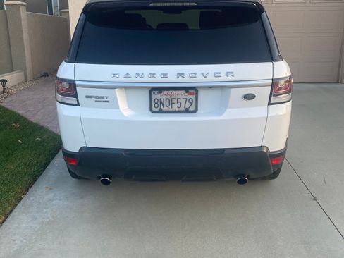 Used 2015 Land Rover Range Rover Sport HSE AWD/4WD image 18