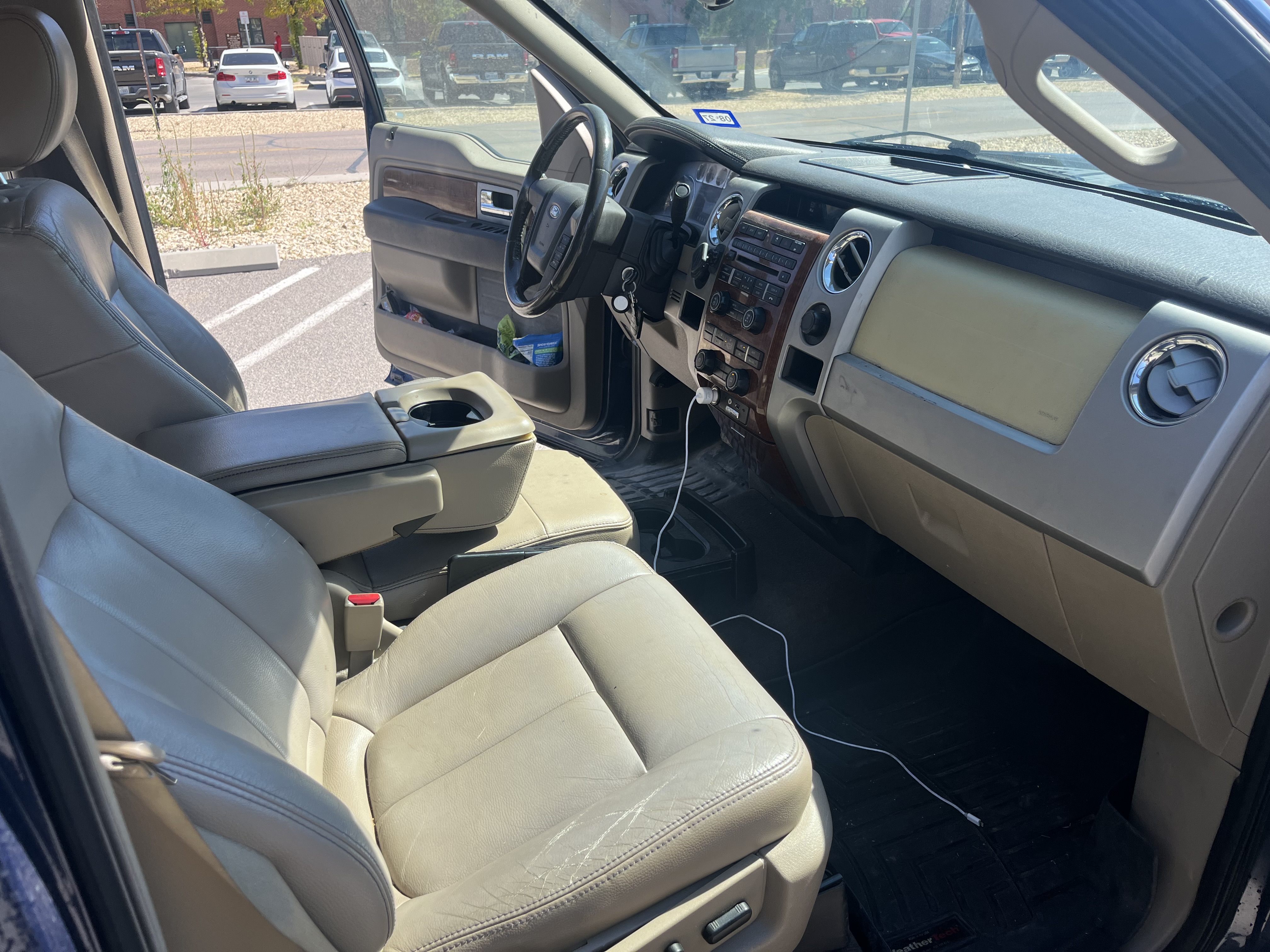 Used 2010 Ford F150 Lariat AWD/4WD image 9