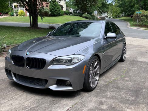 Used 2012 BMW 550i xDrive Sedan AWD/4WD image 2