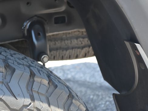 Used 2016 RAM 2500 Tradesman w/ Chrome Appearance Group AWD/4WD image 11