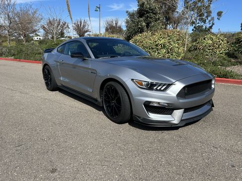Used 2020 Ford Mustang Shelby GT350 image 5
