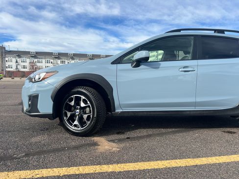 Used 2018 Subaru Crosstrek 2.0i Premium w/ Eyesight System image 4