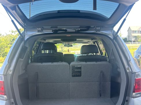 Used 2011 Toyota Highlander Limited w/ Tow Pkg AWD/4WD image 6