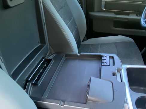 Used 2019 RAM 1500 Big Horn AWD/4WD image 13