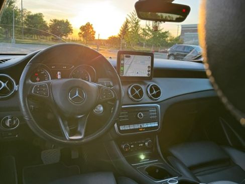 Used 2020 Mercedes-Benz GLA 250 4MATIC image 10