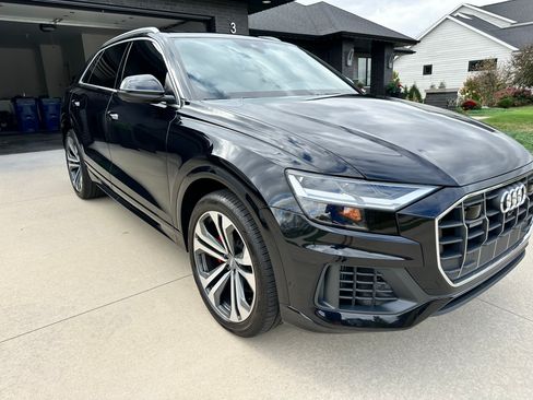 Used 2019 Audi Q8 Premium Plus w/ Premium Plus AWD/4WD image 9