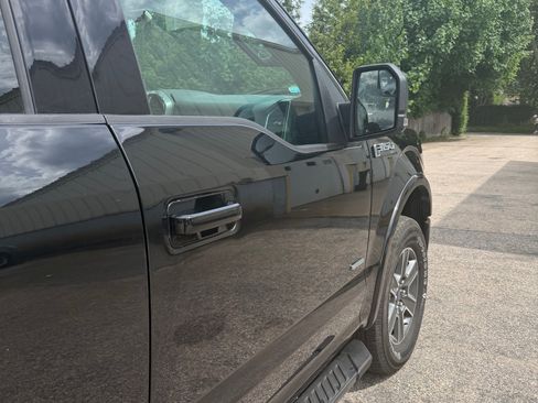 Used 2016 Ford F150 XLT w/ Equipment Group 302A Luxury AWD/4WD image 13
