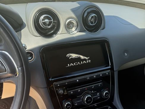 Used 2019 Jaguar XJ L Portfolio image 12