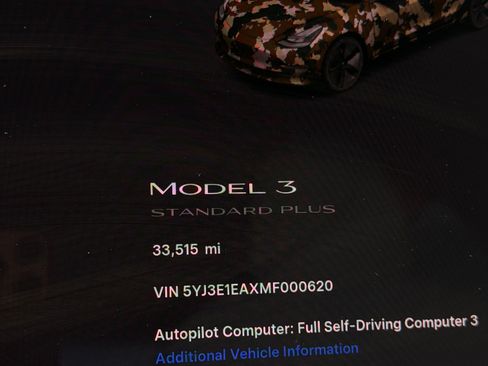 Used 2021 Tesla Model 3 Standard Range Plus image 19