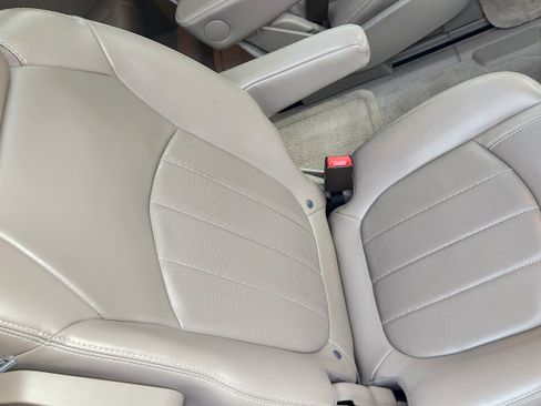 Used 2016 GMC Acadia Denali image 6