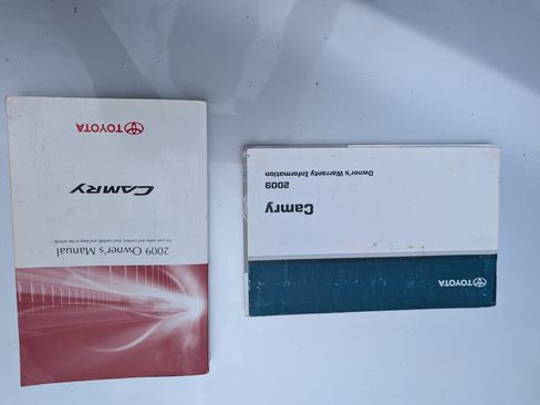 Used 2009 Toyota Camry LE image 13