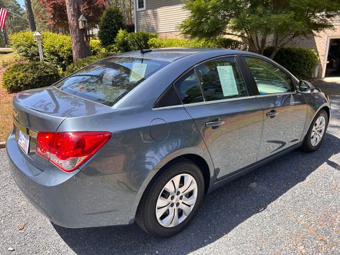 Used 2012 Chevrolet Cruze LS w/ Connectivity Package FWD image 6