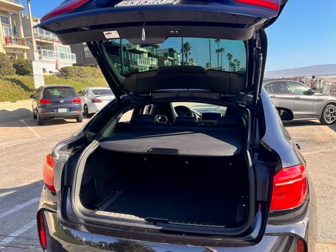 Used 2017 BMW X6 M image 4