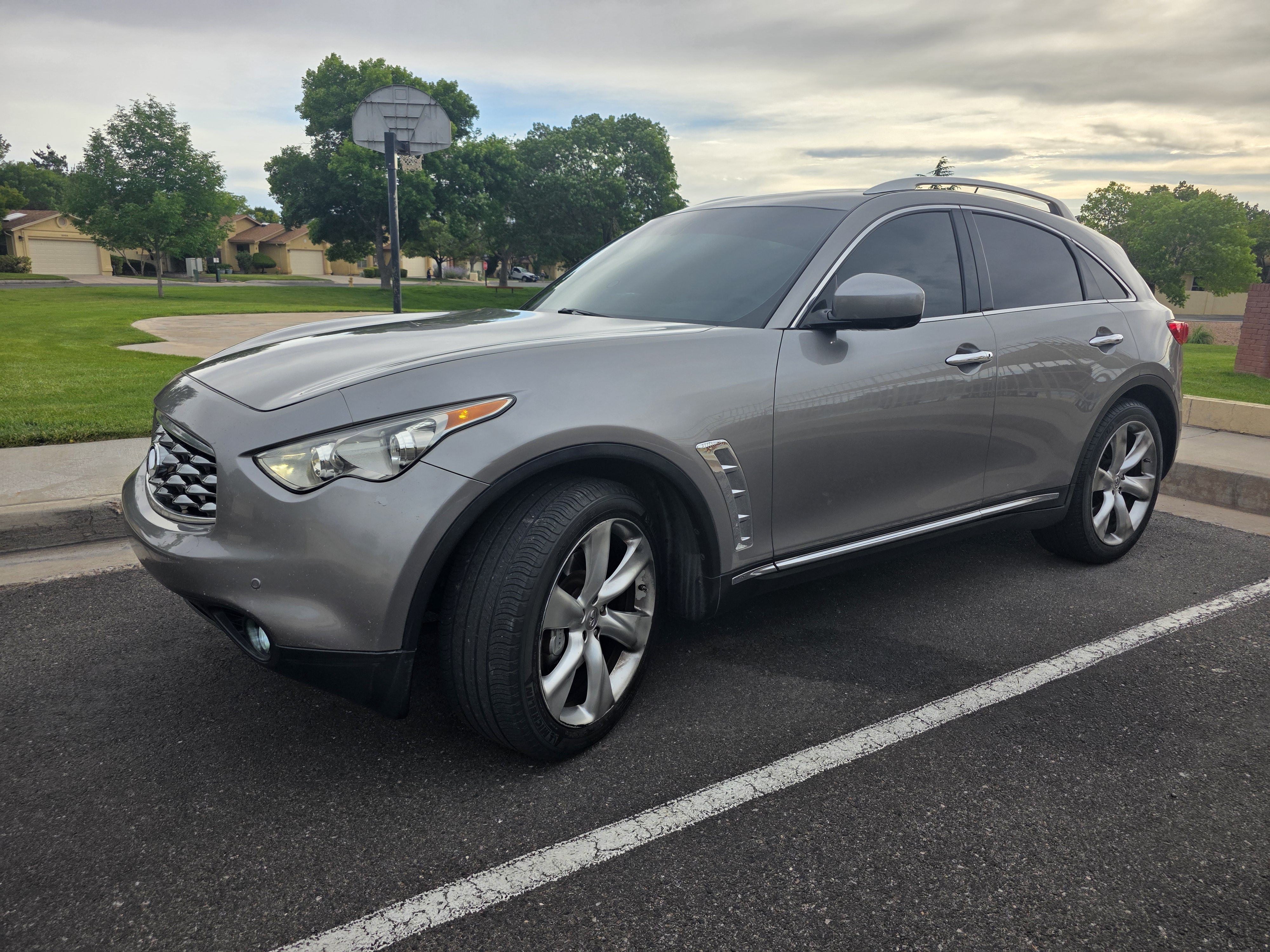 Used 2009 INFINITI FX50 AWD image 1