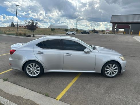 Used 2010 Lexus IS 250 w/ Premium Pkg Value Edition RWD image 15