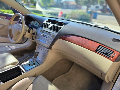 Used 2006 Toyota Solara SLE image 13