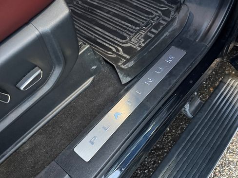 Used 2019 Ford F150 Platinum w/ Equipment Group 701A Luxury image 9