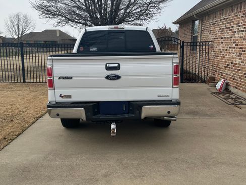 Used 2012 Ford F150 XLT w/ XLT Chrome Pkg image 2