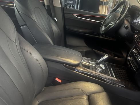 Used 2016 BMW X5 xDrive40e image 10