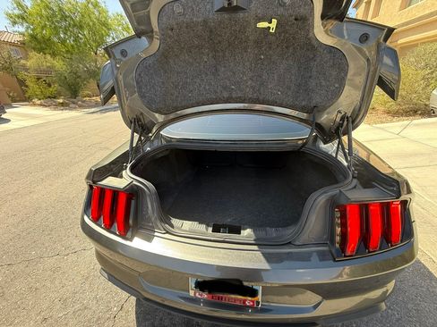 Used 2018 Ford Mustang Coupe w/ Ecoboost Performance Package RWD image 5