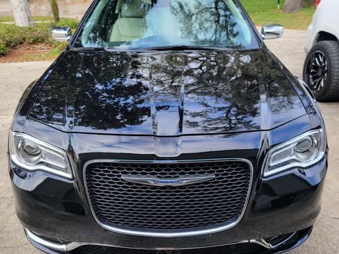 Used 2017 Chrysler 300 C w/ Safetytec Plus Group image 2