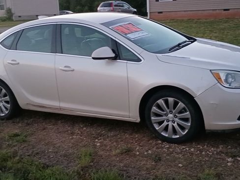 Used 2016 Buick Verano w/ Comfort Package FWD image 6