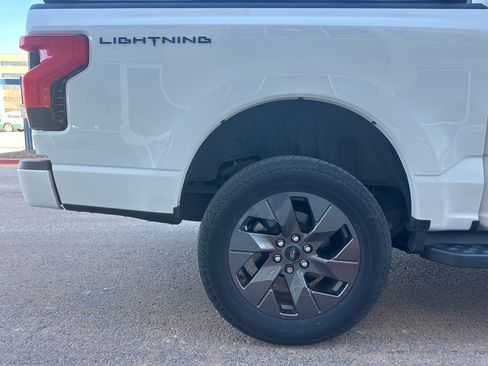 Used 2024 Ford F150 Lightning Flash image 11