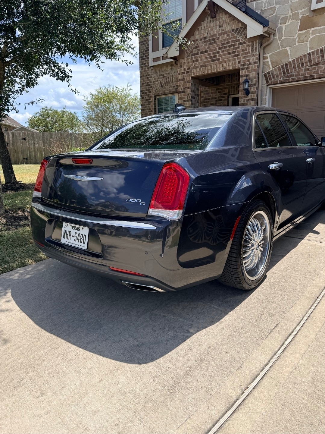 Used 2018 Chrysler 300 C w/ Sun, Sound & Nav Package RWD image 5