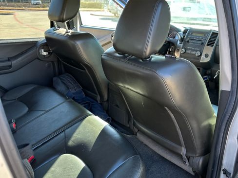 Used 2010 Nissan Xterra SE image 14