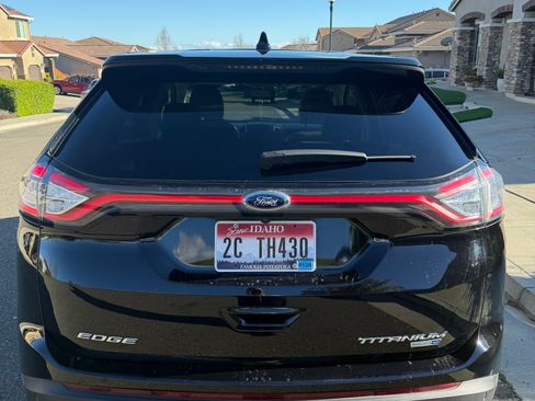 Used 2018 Ford Edge Titanium w/ Equipment Group 301A image 12
