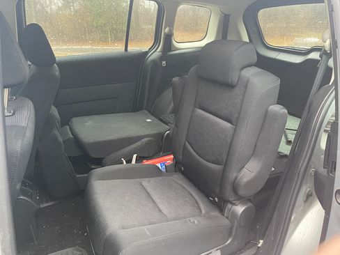 Used 2009 MAZDA MAZDA5 Touring image 13