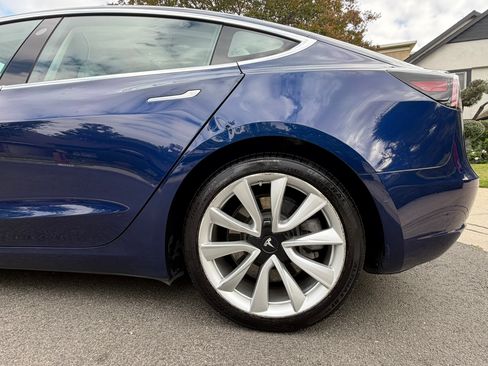 Used 2018 Tesla Model 3 Long Range AWD/4WD image 17