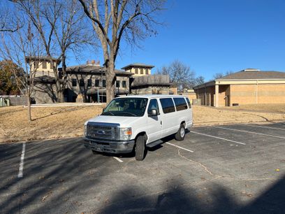 Used 2013 Ford E-350 and Econoline 350 XLT