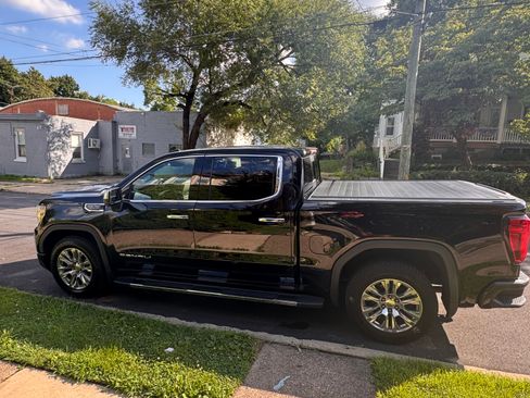 Used 2020 GMC Sierra 1500 Denali AWD/4WD image 18